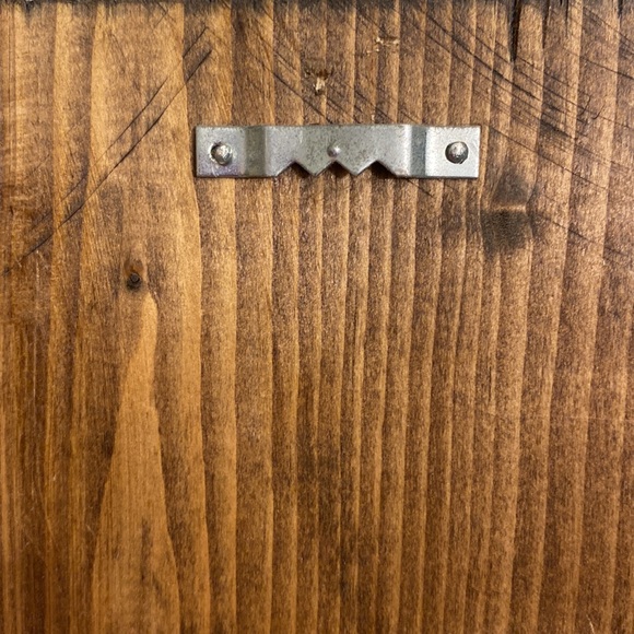 Wood hanging with hook - Picture 5 of 5